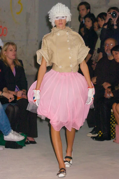 Look 3